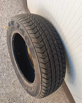 Pneumatici Kumho KW7400 invernali