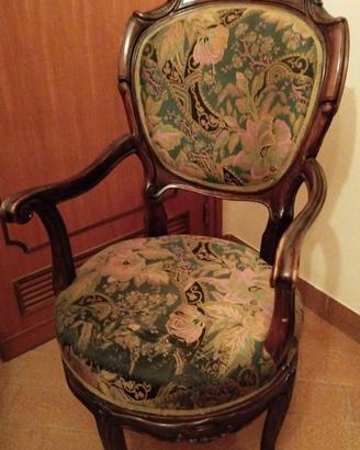 Poltroncina antica stile Luigi XV