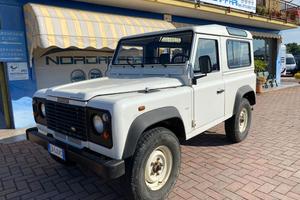 LAND ROVER Defender 90 2.5 Td5 3 posti