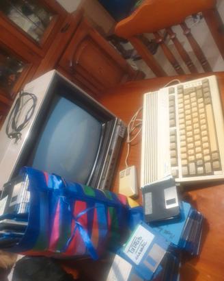Set commodore Amiga 600 e 1701 vintage
