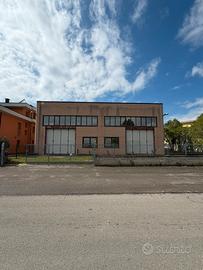 Capannone zona industriale