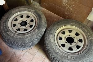 Cerchi Mitsubishi l200 e pnematici