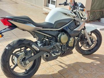 Yamaha XJ6 2010- 1418 km reali - garage - ott