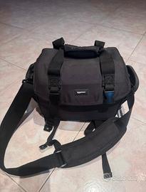 Borsa Custodia Reflex/Mirrorless Amazon Basics