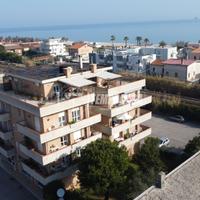 APPARTAMENTO CON 3 CAMERE CON VISTA MARE!!