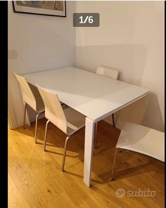 Tavolo vetro satinato di design