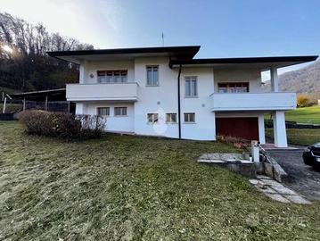 VILLA SINGOLA A FOLLINA