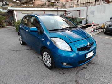 Toyota Yaris 1.0 5 porte Sol