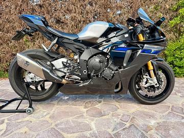 Vasca in carbonio per Yamaha R1- R1M 2020/2024