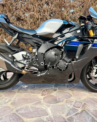 Vasca in carbonio per Yamaha R1- R1M 2020/2024