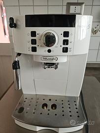 delonghi magnifica S