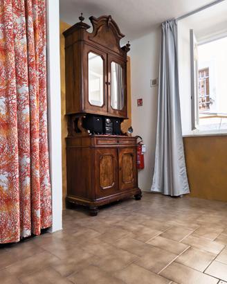 Credenza fine 1800