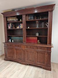 Libreria in legno massello con credenza