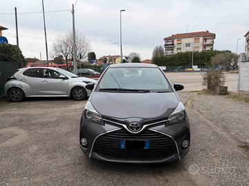 Toyota Yaris 1.0 5 porte Cool NEOPATENTATI