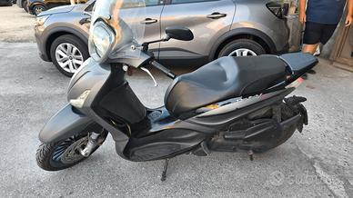 Piaggio Beverly 300 del 2016 USATO