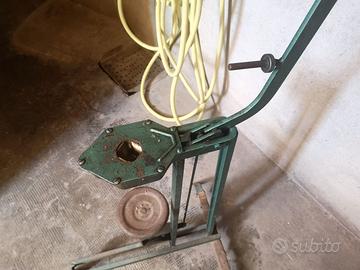 Tappatrice bottiglie
