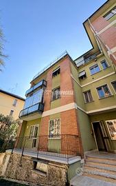 BILOCALE INGRESSO INDIPENDENTE PIANO RIALZATO