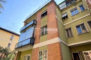 BILOCALE INGRESSO INDIPENDENTE PIANO RIALZATO