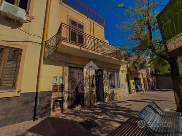 4 LOCALI A PALERMO