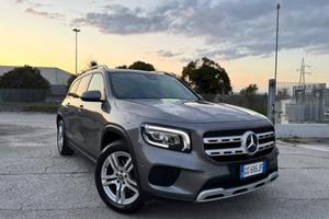 MERCEDES GLB 180d Sport - Luci Ambient Navi 18
