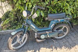 Ciclomotore Si Piaggio incidentato