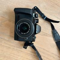 Olympus OM-D E-M10 II