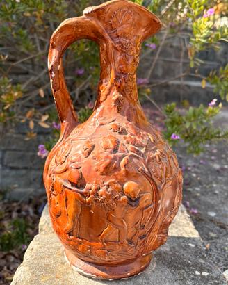 Brocca in ceramica artistica a rilievo - Vintage