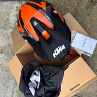 Casco Airoh Ktm