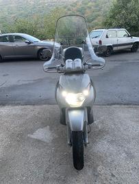Beverly 200