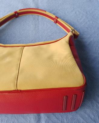 Borsa in pelle e tela