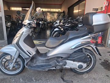 Piaggio Beverly 125