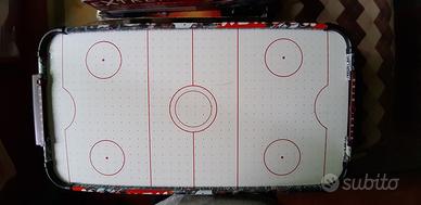 piste auto e gioco hockey 