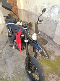 Malaguti xsm 125 motard 4 t