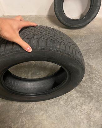 4 Pneumatici invernali  NEXEN 175/65 R14 82T