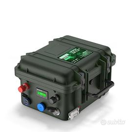 Batteria LiFePO4 12V/24V in valigetta IP56 BMS USB