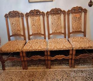 Tavolo allungabile completo di sedie