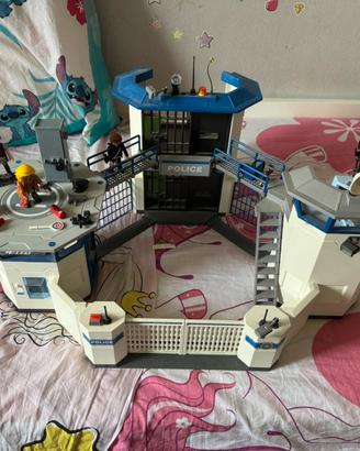 Playmobil, stazione di polizia, robot, furgone etc