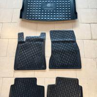 Originali set tappetini e vasca baule Mercedes