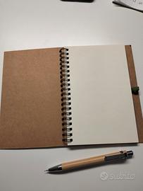 Block notes con matita 