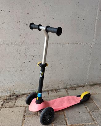 monopattino a tre ruote da bambina 