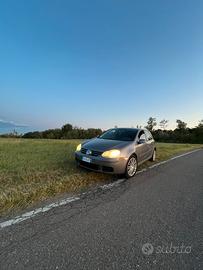 Golf mk5 1.6 fsi neopatentati