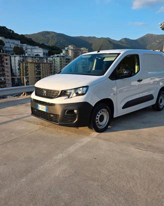 Peugeot Partner BlueHDi Furgone Premium