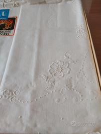 Lenzuolo 2 federe ricamato a mano  lino - Bellora