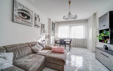 GALLARATE - TRILOCALE CON BOX E CANTINA