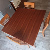 Tavolo legno con 4 sedie