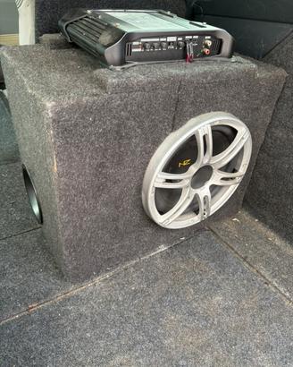 Subwoofer amplificatore auto