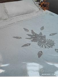 lenzuola e copriletto di raso