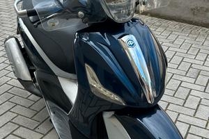 Beverly 300 i.e. 2011 – motore rifatto – revisione