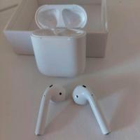 Apple AirPods 