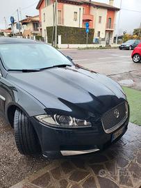 jaguar xf 2012
